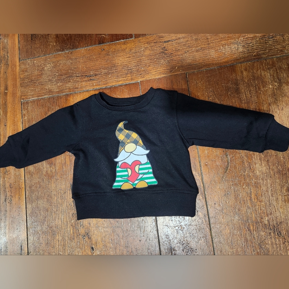 NWOT Holiday Gnome Sweatshirt. Black,‎ Size 6-9 Months